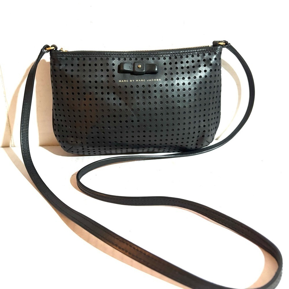 Marc by Marc Jacobs black leather crossbody handbag